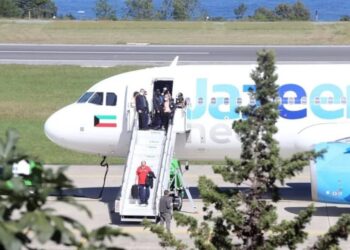 Bomba ihbarı yapılan uçak Trabzon Havalimanı’na indi