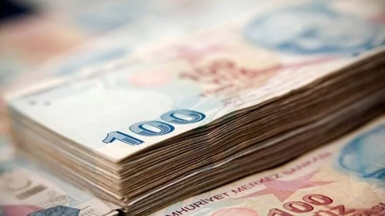 Çift maaş alan bürokratlara zam