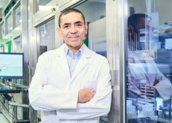 Uğur Şahin: Mutasyonlar için aşının gelecek yıl değişmesi gerekebilir