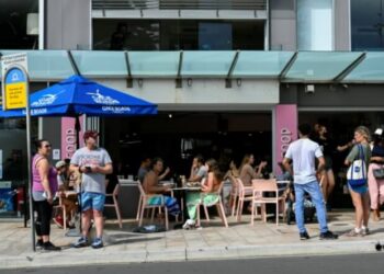 Dünyanın en uzun tam kapanması sona erdi