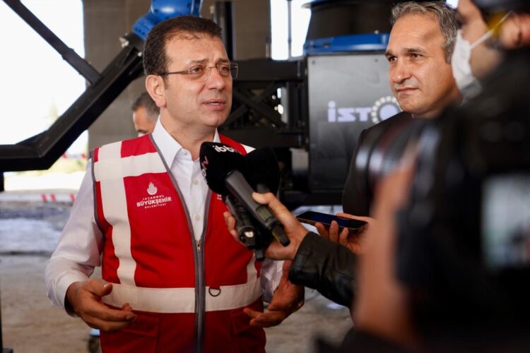 İmamoğlu Türkiye’de bir ilki gezdi