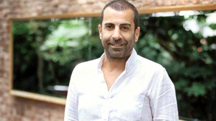 Ünlü oyuncunun uçağına yıldırım çarptı