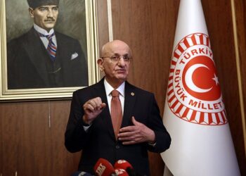 ‘İsmail Kahraman görevden alınsın’ talebi