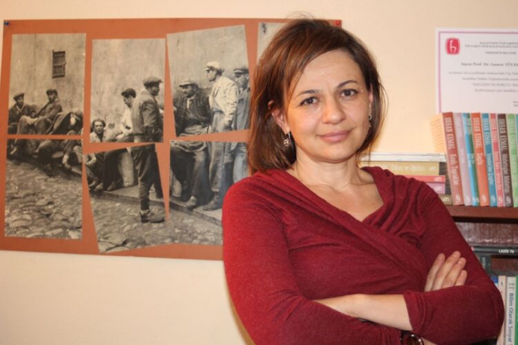 Sesli Köşe-Gamze Yücesan Özdemir-‘Uçurum insanlarına ve yarınlara dair’