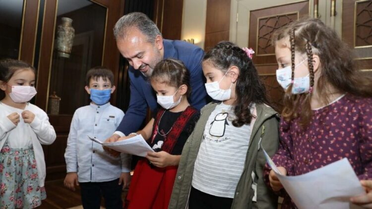 Anaokulunda ‘başkanı tanıyalım’ dersi tepki çekti