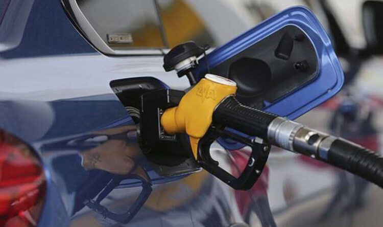 Akaryakıta büyük zam yolda