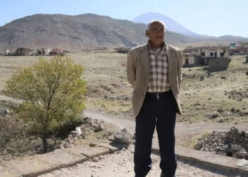 Boşaltılan köyde 10 yıldır tek başına yaşıyor