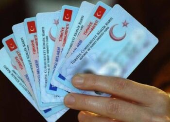 Ehliyet ve kimlikte yeni dönem resmen başladı