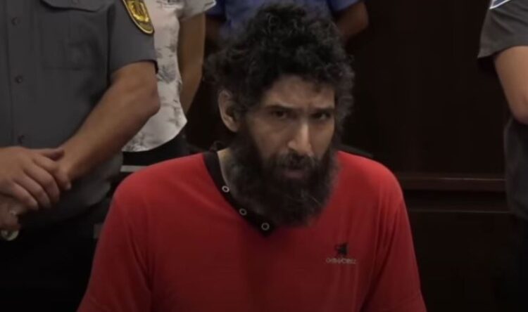 Zanlı, dava sırasında ‘miyavlayınca’ duruşma ertelendi