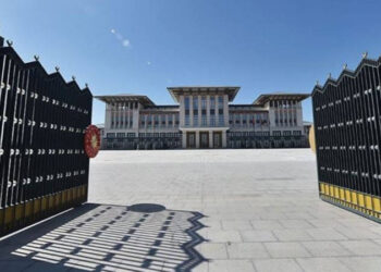 Saray’da çatlak: ”Tövbeye ihtiyaçları var”