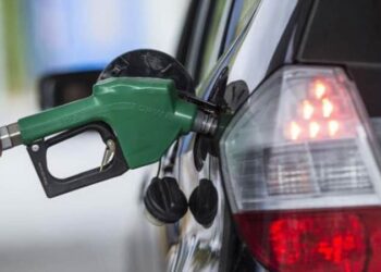 Benzine büyük zam! Pazartesi gecesi yürürlüğe girecek: İşte yeni litre fiyatları