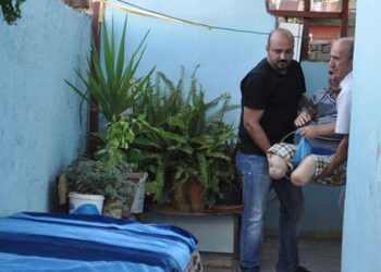 Ayakları kesilmiş vatandaşa ‘ellerin var’ dediler, bakım aylığını kestiler