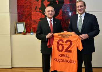 Galatasaray Başkanı Burak Elmas, Kemal Kılıçdaroğlu’nu ziyaret etti