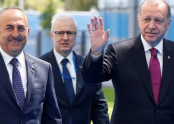 Emekli büyükelçiden çok sert ‘istenmeyen kişi’ tepkisi