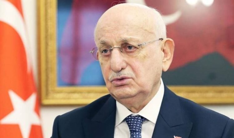 Kahraman’dan “dindar anayasa” ifadesine ilişkin açıklama