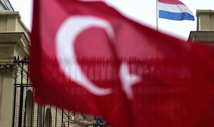 Şok iddia: Hollanda büyükelçisi sınır dışı edildi