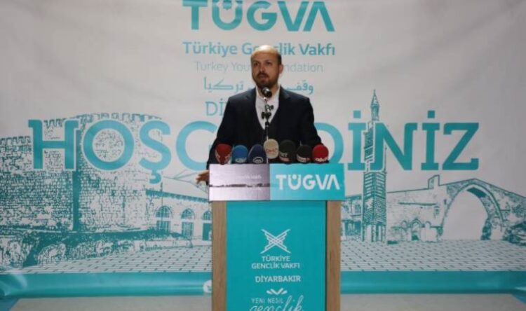 AKP’li vekiller TÜGVA’yı savunmak için yarışa girdi