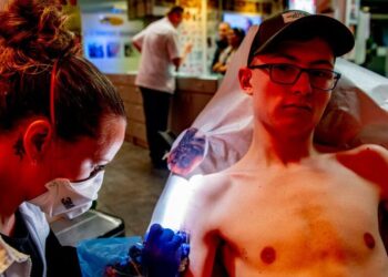 Dövme ve kalıcı makyaj konusunda yeni dönem