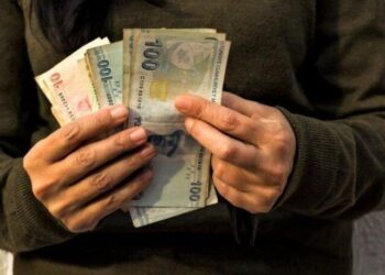 Süre azalıyor: İşte son asgari ücret tahmini!