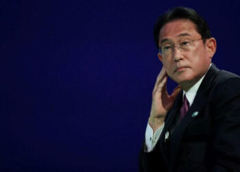 Çocuklu ailelere para dağıtacak