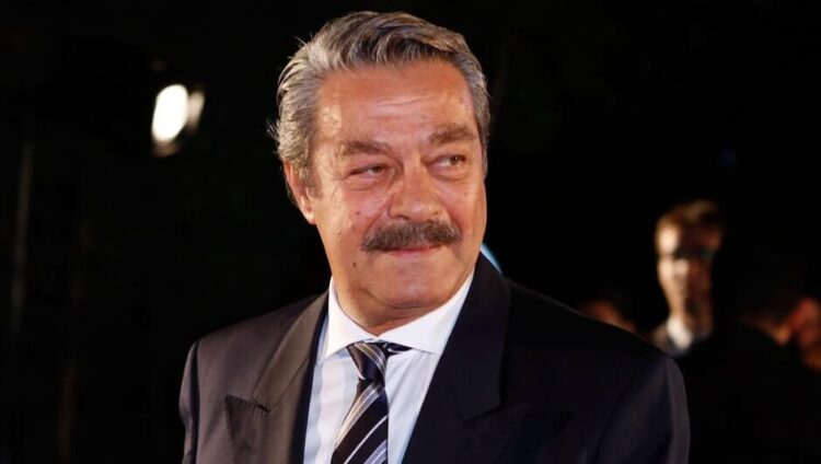 Ünlü sanatçı Kadir İnanır yoğun bakıma kaldırıldı