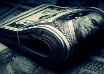 Dolar ve euroda günün ilk rakamları
