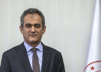 Milli Eğitim Bakanı Mahmut Özer’den uzaktan eğitim açıklaması