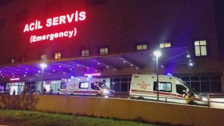 31 sağlık çalışanı, gıda zehirlenmesi şüphesiyle tedaviye alındı