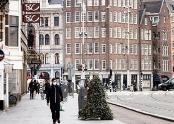 Kısıtlamalar teker teker geri dönüyor: 3 haftalık kısmi kapanma kararı!