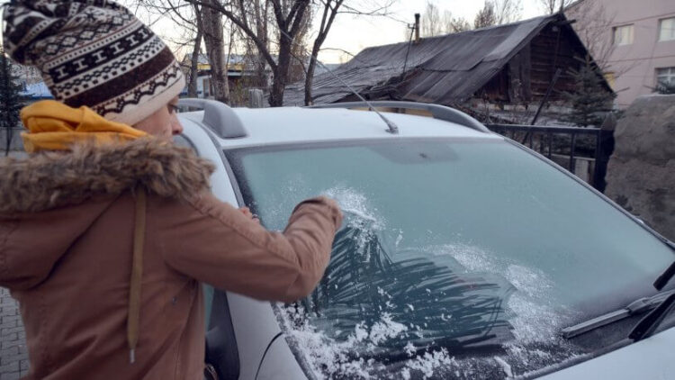 Termometreler sıfırın altında 8 dereceyi gösterdi!