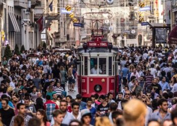 AKP’lilerden şaşırtan öneriler: ‘Artık gerçeklikten çok koptular!’