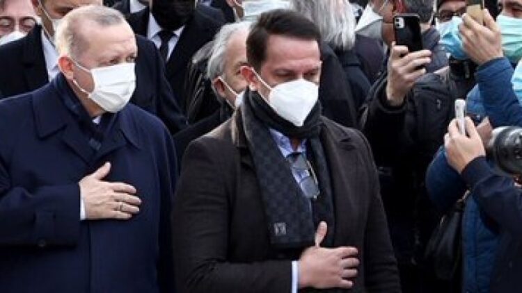 Mücahit Birinci: “Hay atkı kadar kafanıza taş düşsün”