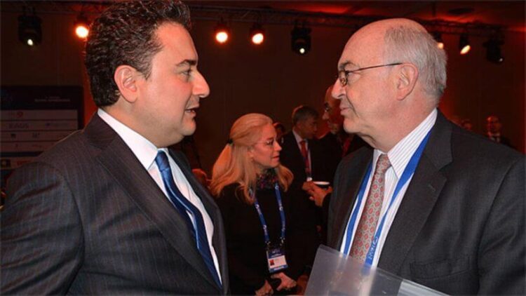 ‘Kemal Derviş ve Ali Babacan, 2001 krizinde neden başarmışlardı?’