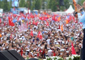 Erdoğan mitingi için AKP’li belediyeden işçilere tehdit