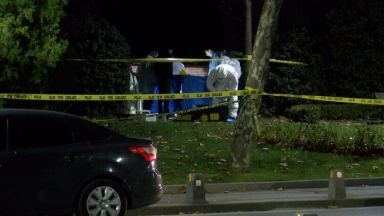 Üsküdar’da parkta erkek cesedi bulundu!