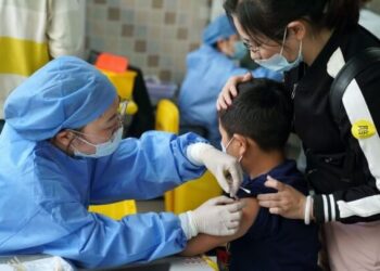 Shanghai’da 6-11 yaş arası çocuklara kaç doz Kovid-19 aşısı yapıldığı açıklandı