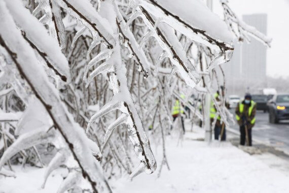 Çin’de rekor düzeydeki kar fırtınasına karşı yardım çalışmaları tam hız devam ediyor