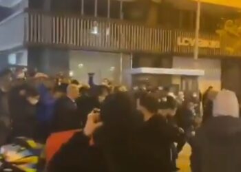 Trabzon’da halk sokağa indi: ‘Hükümet istifa’