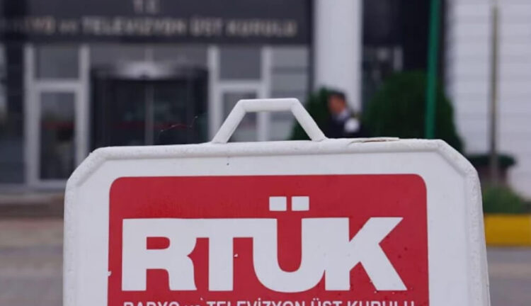 RTÜK, TV kanallarının müdürlerini toplantıya çağırdı: ‘Acil’