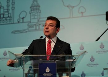 İmamoğlu, ‘2022 bütçesi’ni açıkladı: 2021 yatırım bütçemizi ikiye katlıyoruz