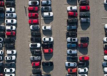 Gümrüğe takılan otomobiller satışa çıkartıldı: İşte fiyatları