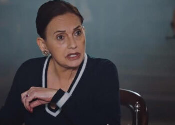 Camdaki Kız’ın annesi Feride, gençlik fotoğrafıyla şaşırttı