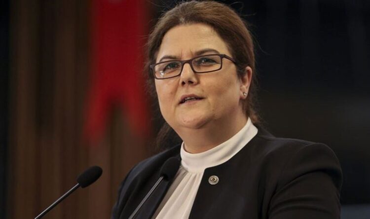 Bakan Yanık: Kadınların varlığını teslim eden AKP siyasetidir