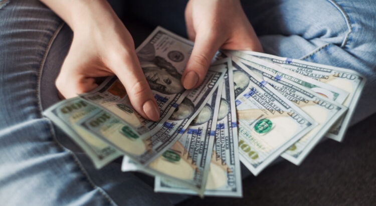 Ünlü ekonomist 2022 dolar kuru rakamını açıkladı