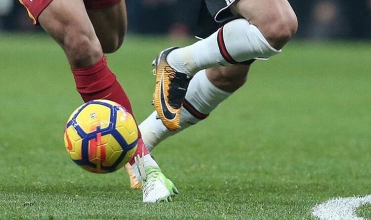 Kalbi maç heyecanına dayanamadı