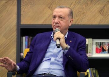 Erdoğan kendisini yine ‘ekonomist’ ilan etti