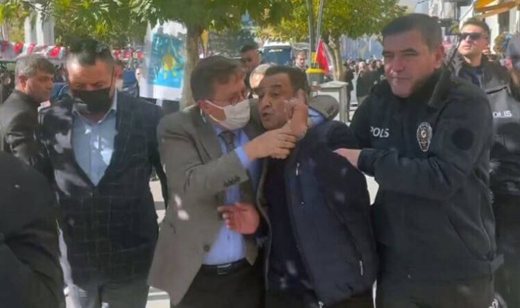 Lütfü Türkkan özür diledi