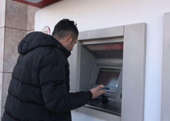 Hesabındaki parayı görünce gözlerine inanamadı