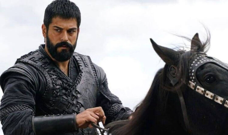 Burak Özçivit hakkında 4 yıl 1 ay hapis talebi