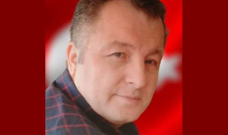 AKP’li öğretmen CHP’li öğrencilerini hedef aldı: ‘Notlarını kırdım’